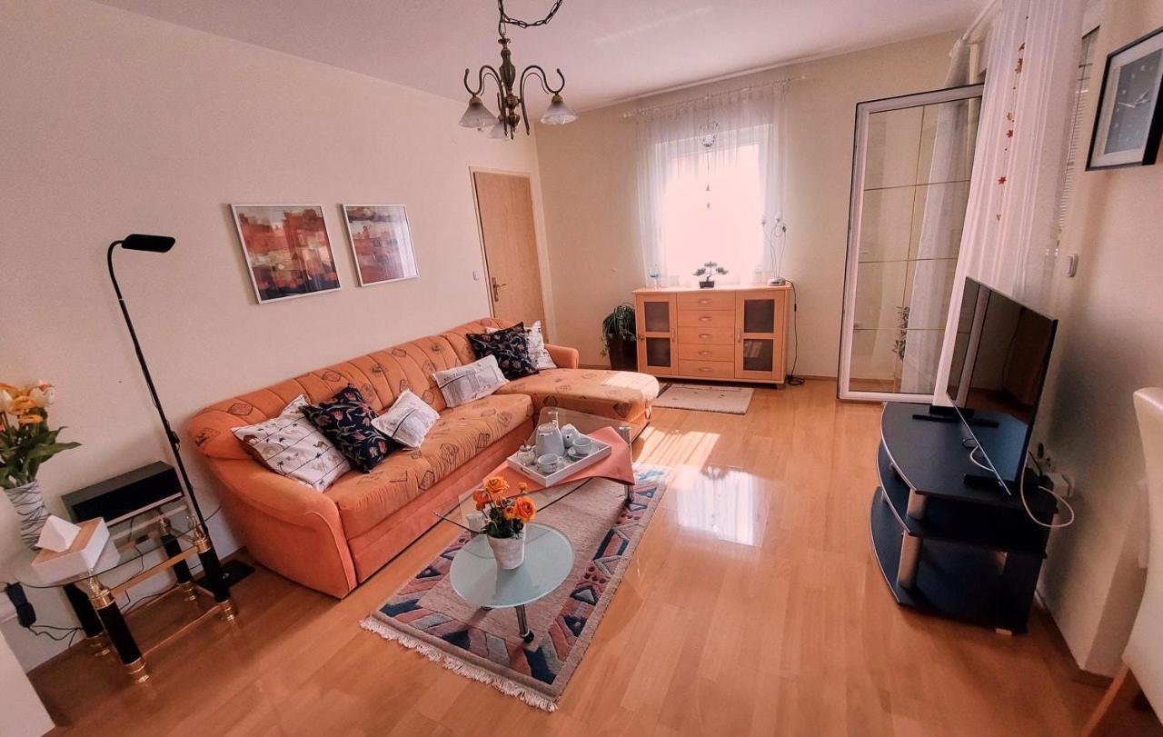 Apartman Nelamore - Krk Town, 300 Meters To The Beach Eksteriør billede