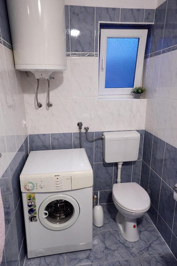 Apartman Nelamore - Krk Town, 300 Meters To The Beach Eksteriør billede